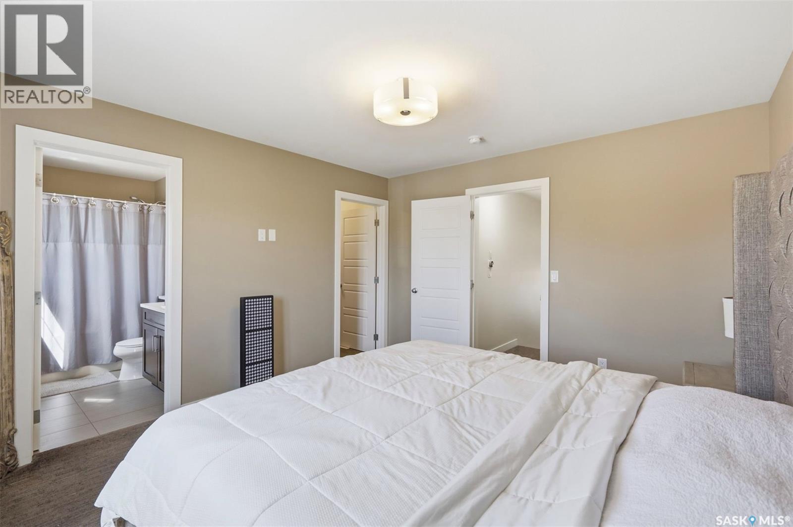 359 Underhill BEND - 12