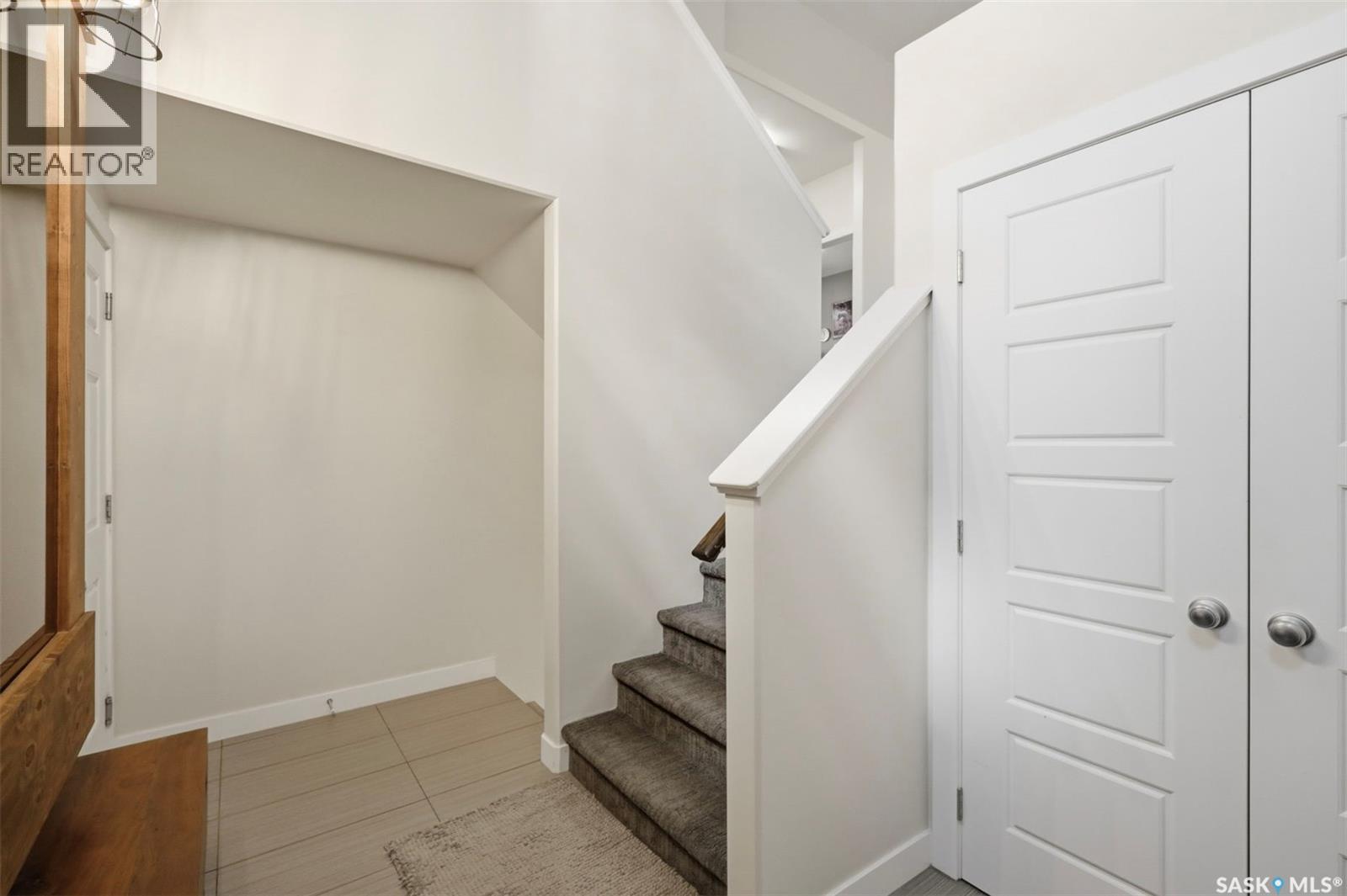 359 Underhill BEND - 18
