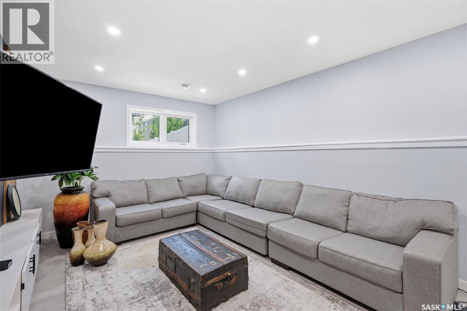 359 Underhill BEND - 19