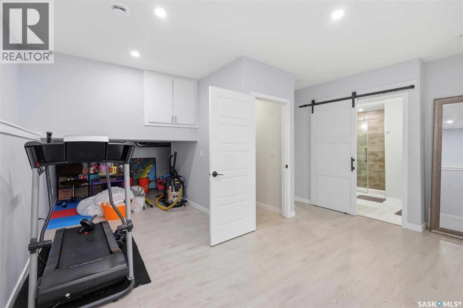 359 Underhill BEND - 22