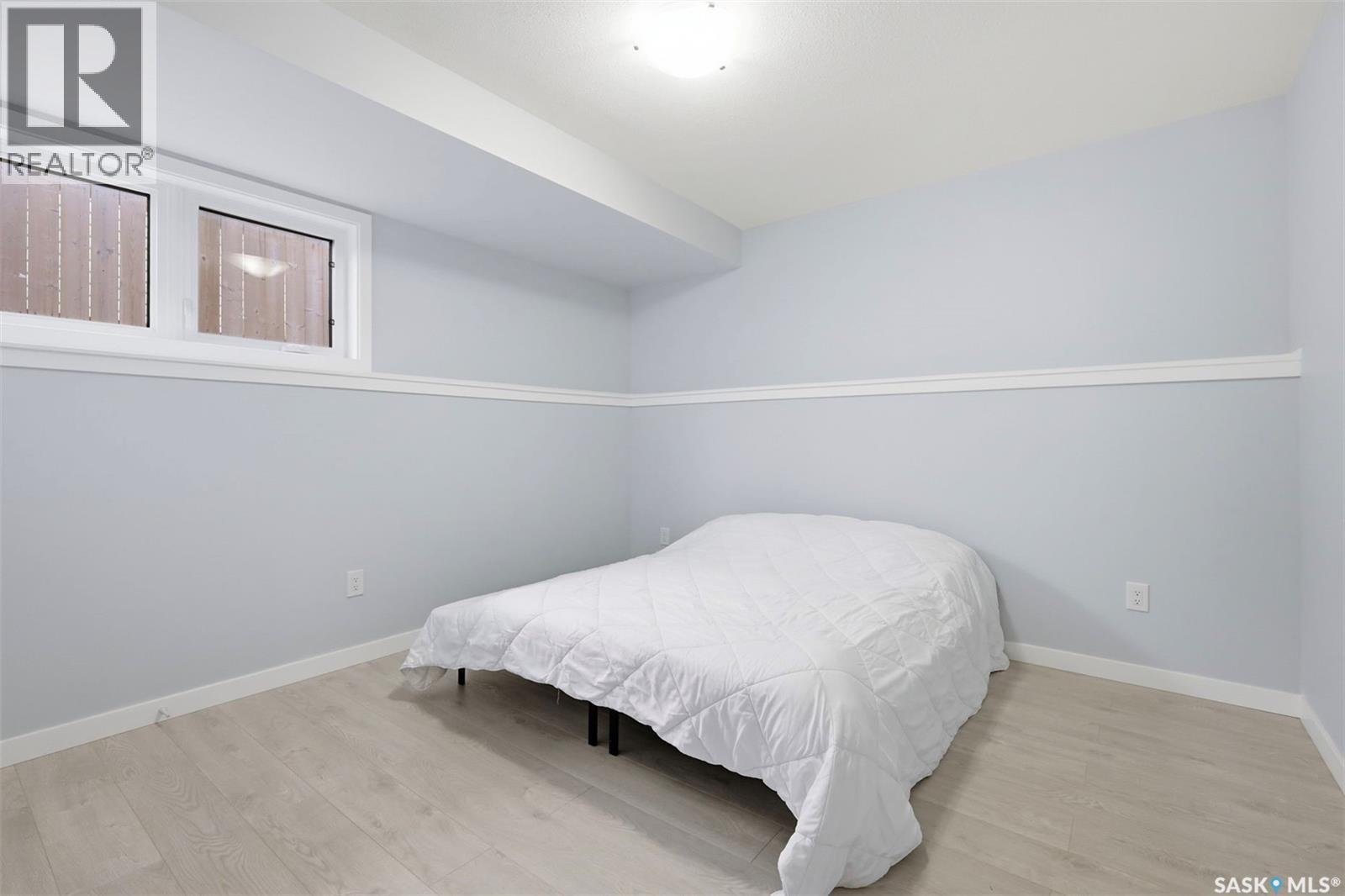 359 Underhill BEND - 24