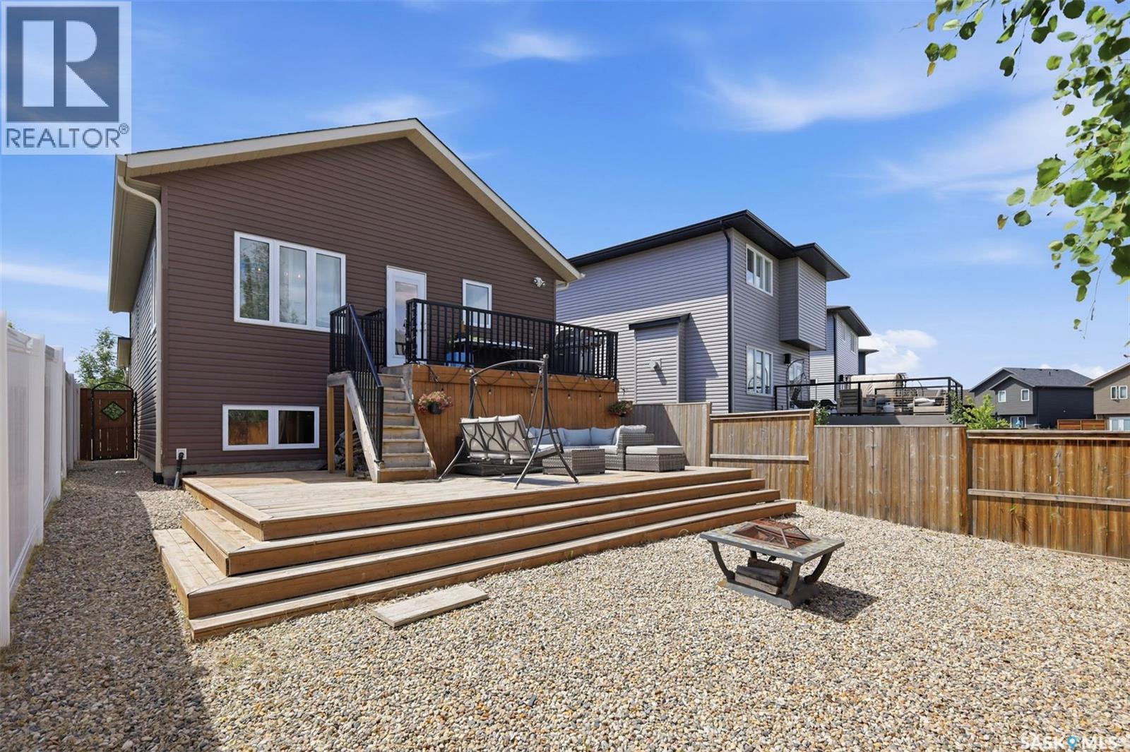 359 Underhill BEND - 34