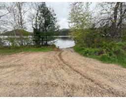 Ch. Des Dahlias, #34, Notre Dame Du Laus, QC J0X2M0 Photo 22