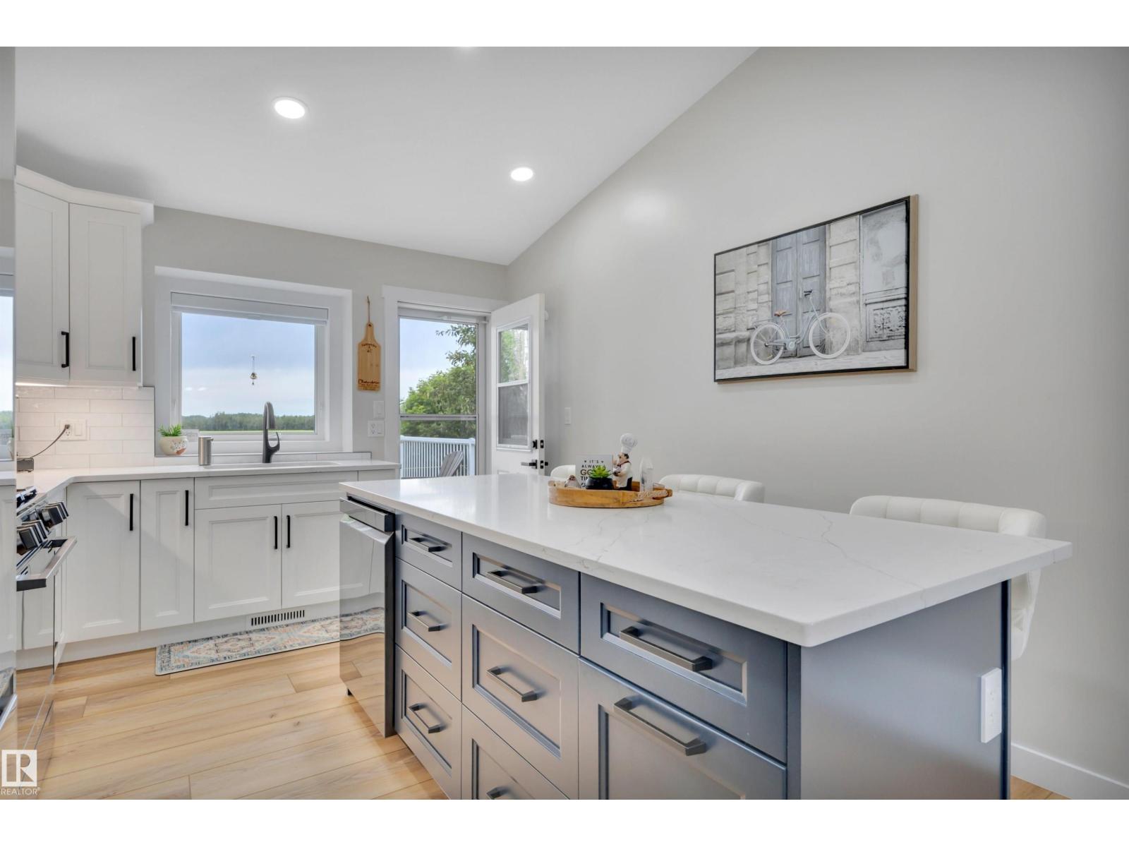 9 Westview DR — photo 14