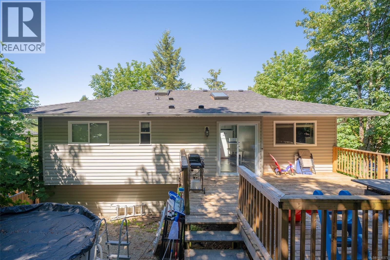 60 Porter Rd - 29