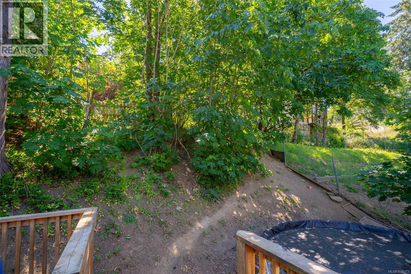 60 Porter Rd - 38