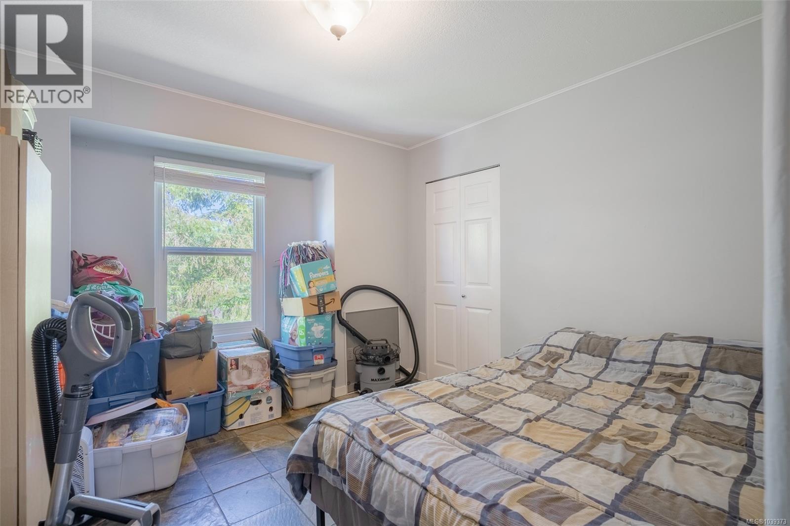 60 Porter Rd - 22
