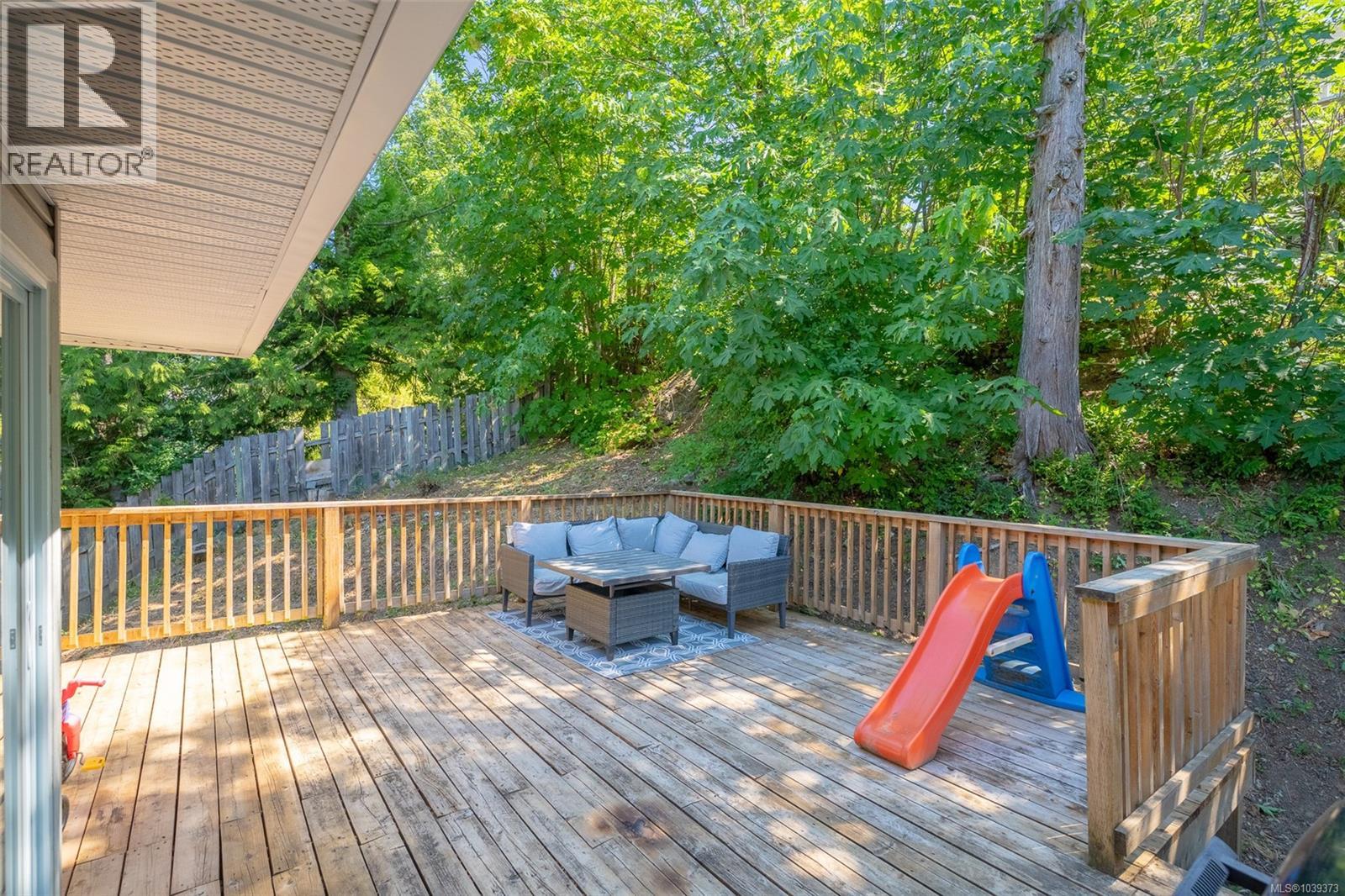 60 Porter Rd - 15