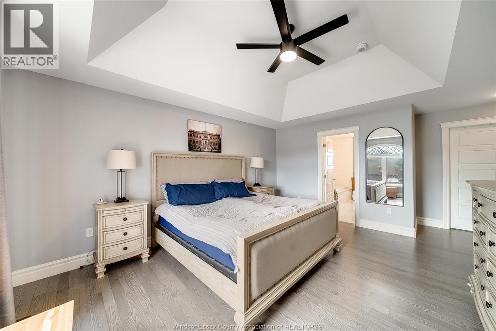 1096 CHARLOTTE CRESCENT - 21