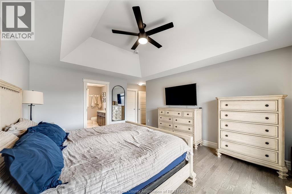 1096 CHARLOTTE CRESCENT - 23