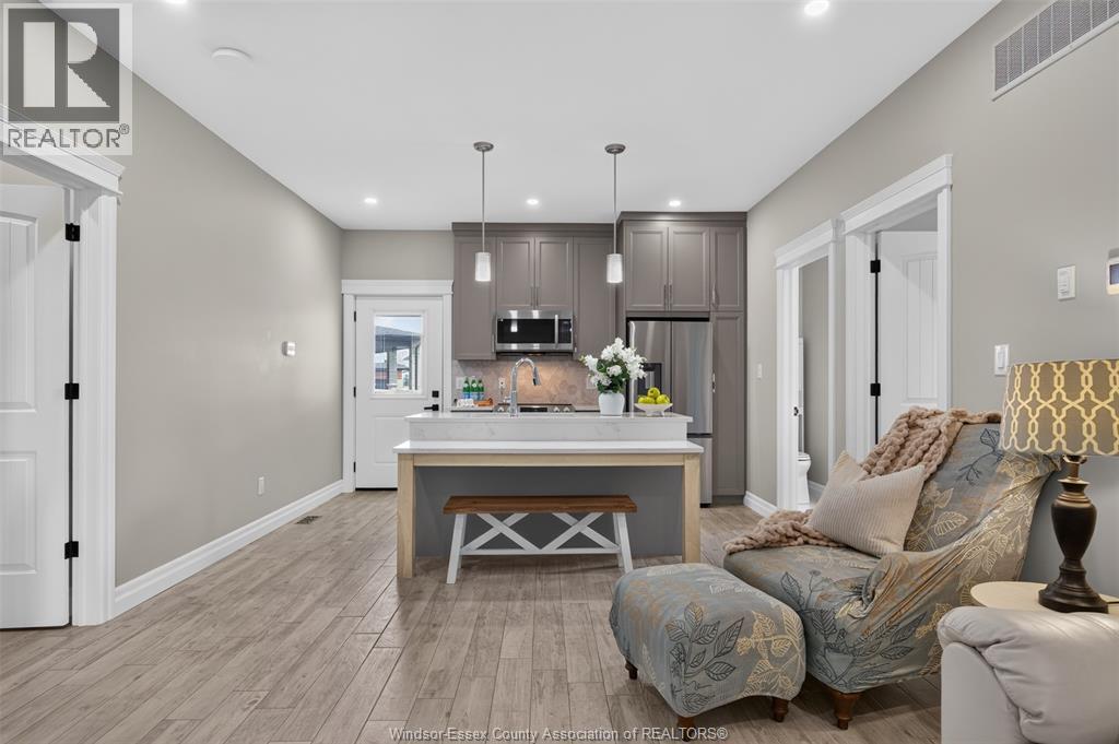 1030 LARK STREET - 35