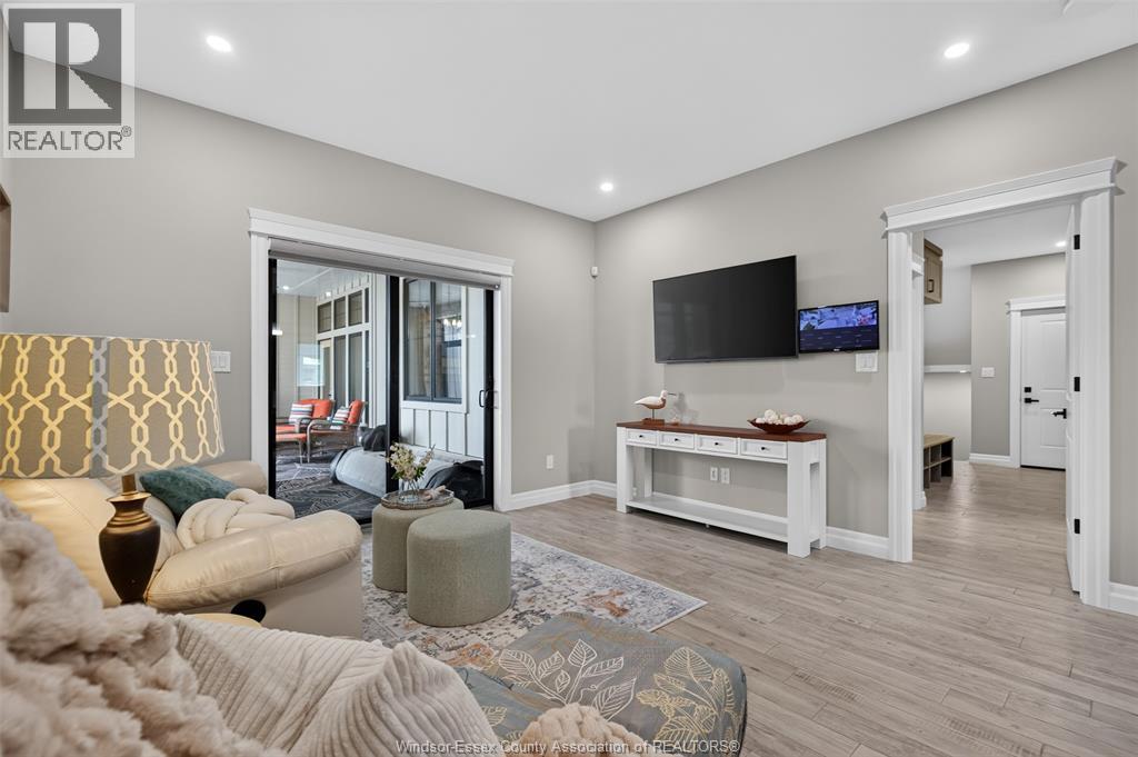 1030 LARK STREET - 36