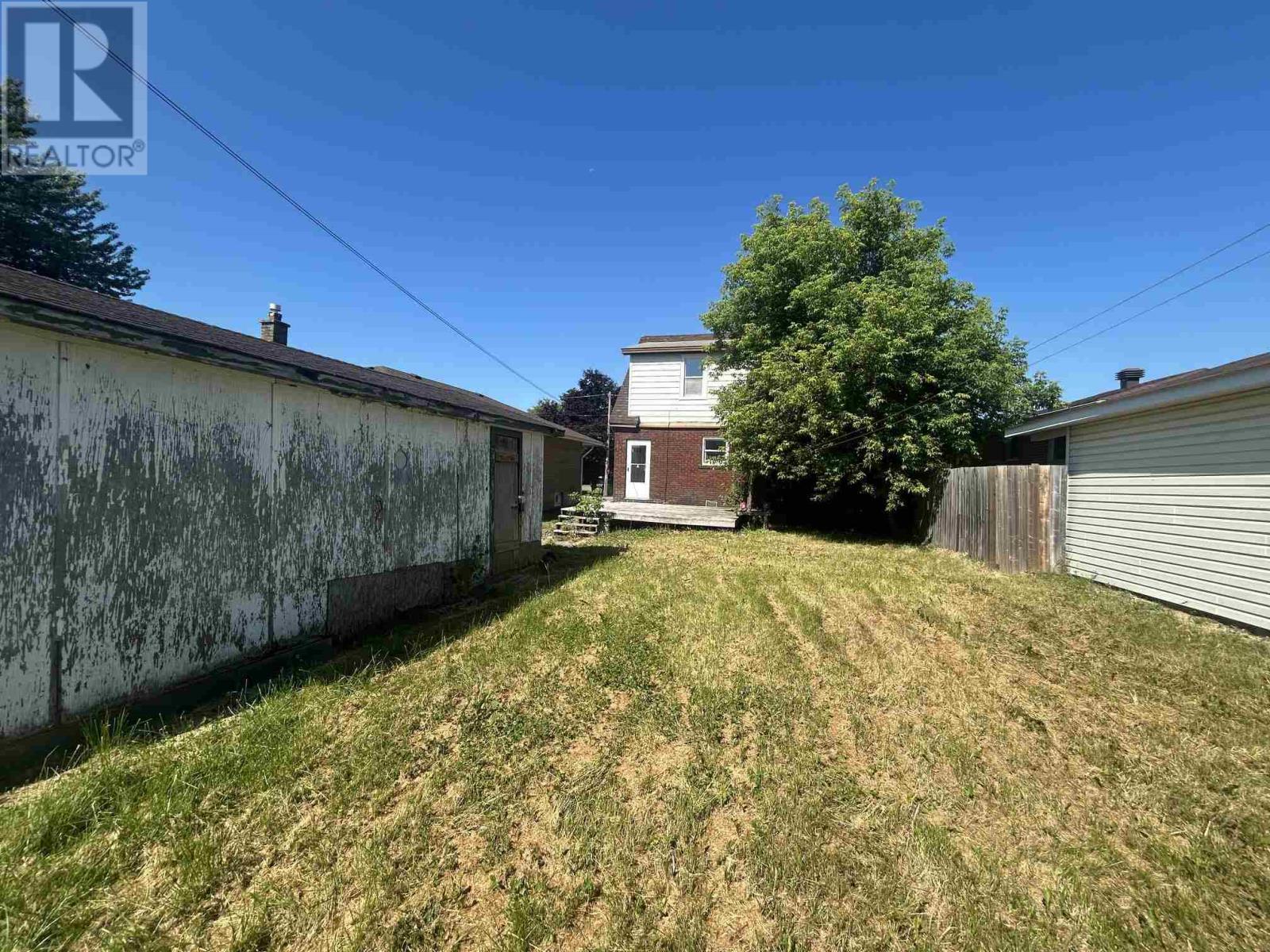 288 Patrick ST - 11