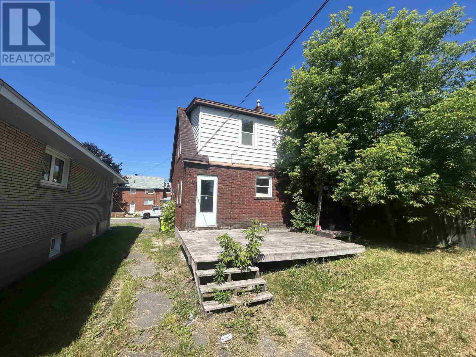 288 Patrick ST - 12