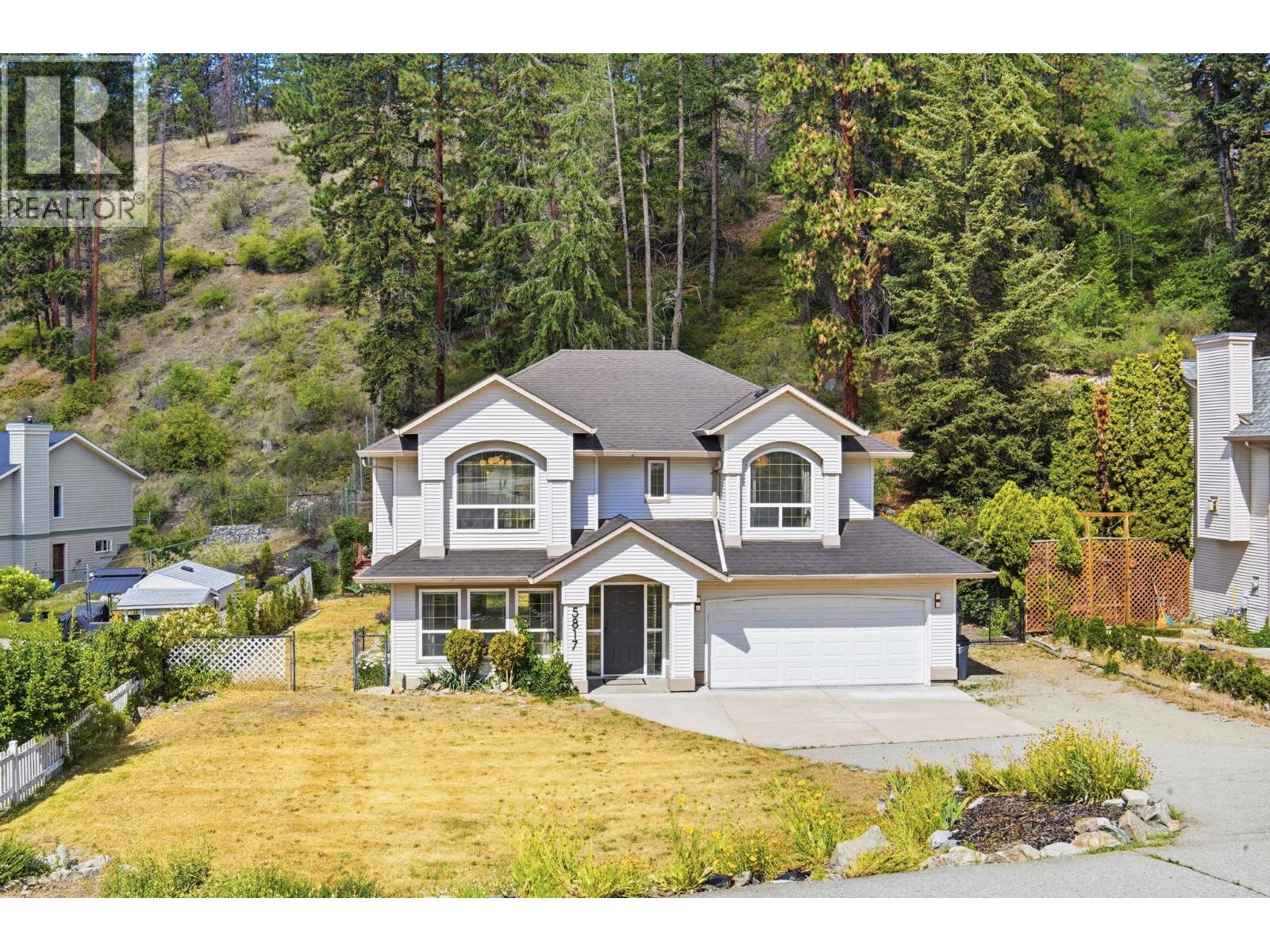 5817 Victoria Street - 2