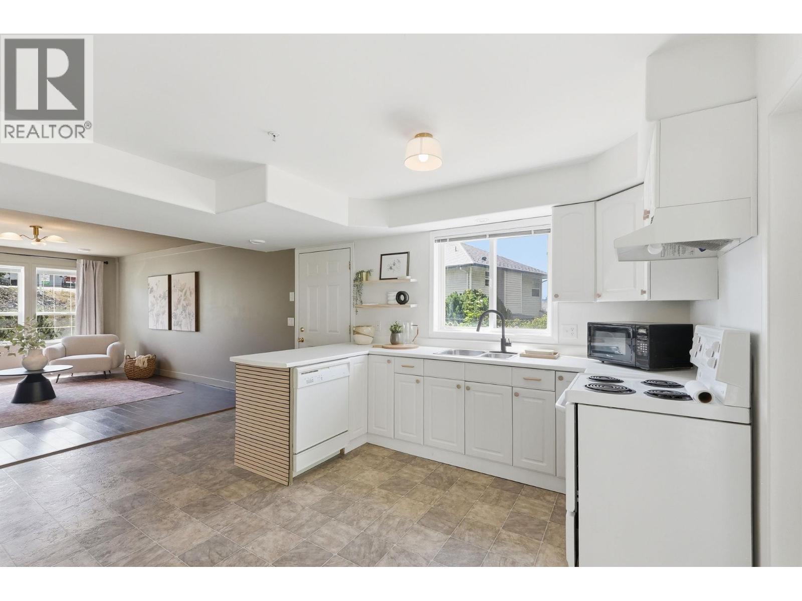 5817 Victoria Street - 40