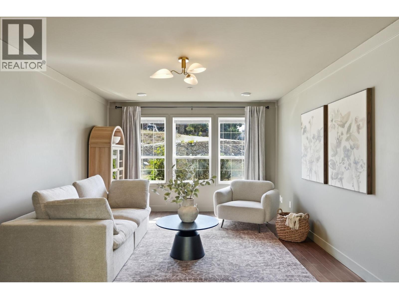 5817 Victoria Street - 42