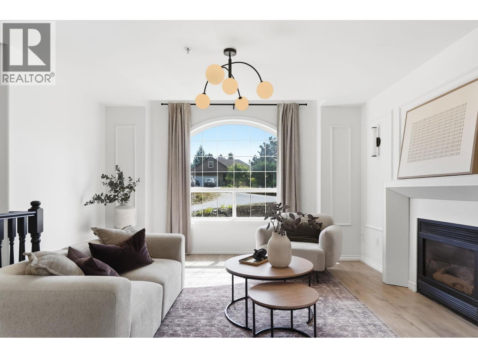 5817 Victoria Street - 5