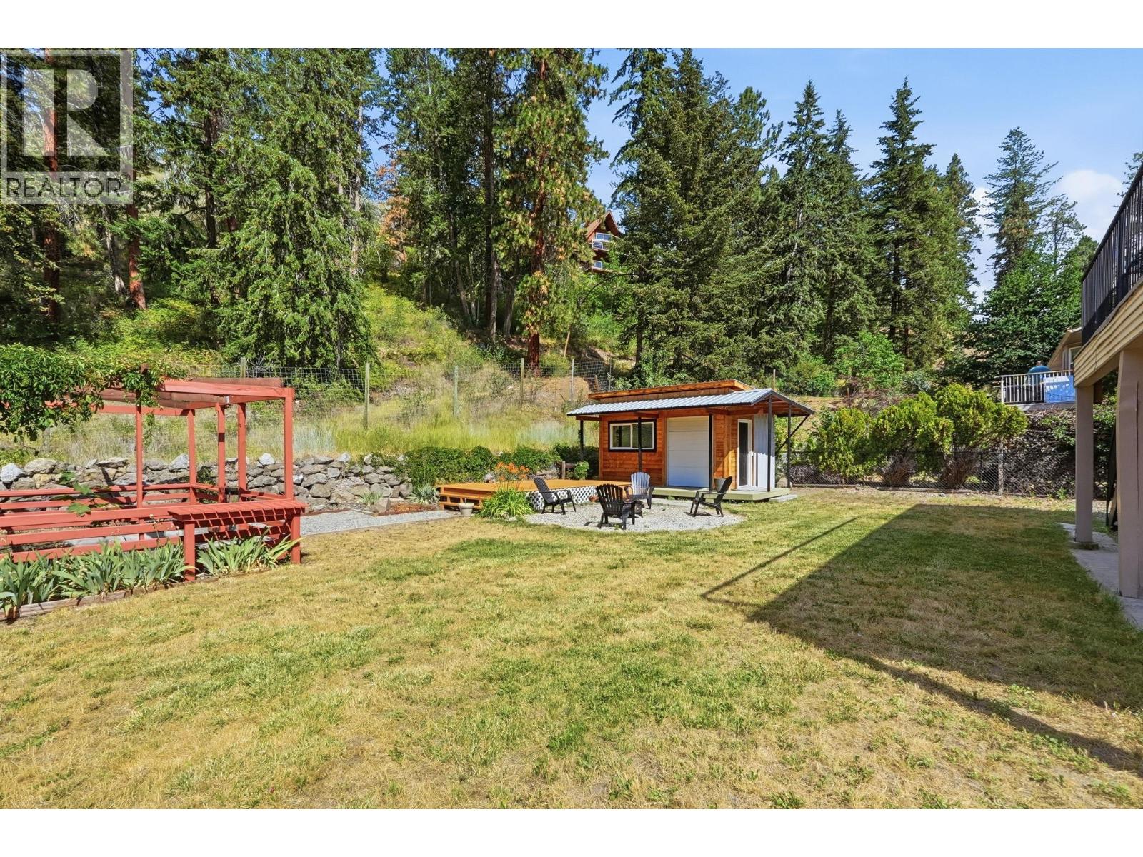 5817 Victoria Street - 50