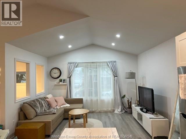 1733 ALBERT ROAD - 4