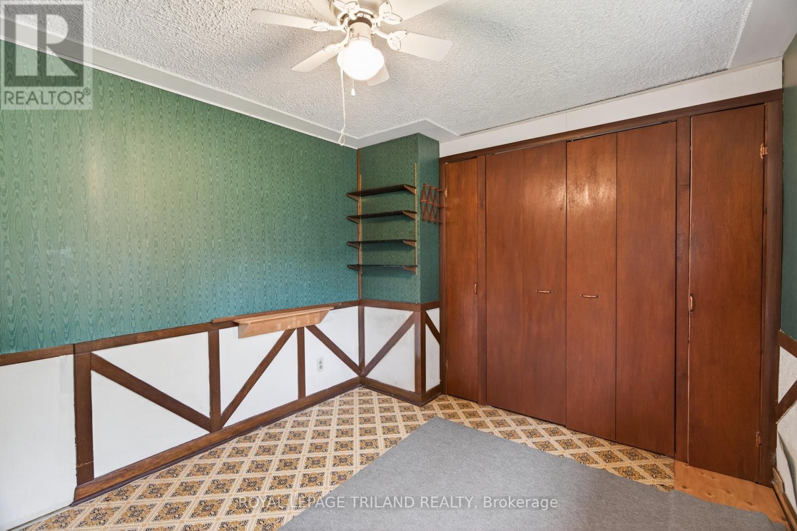 64 WELLINGTON AVENUE - 24
