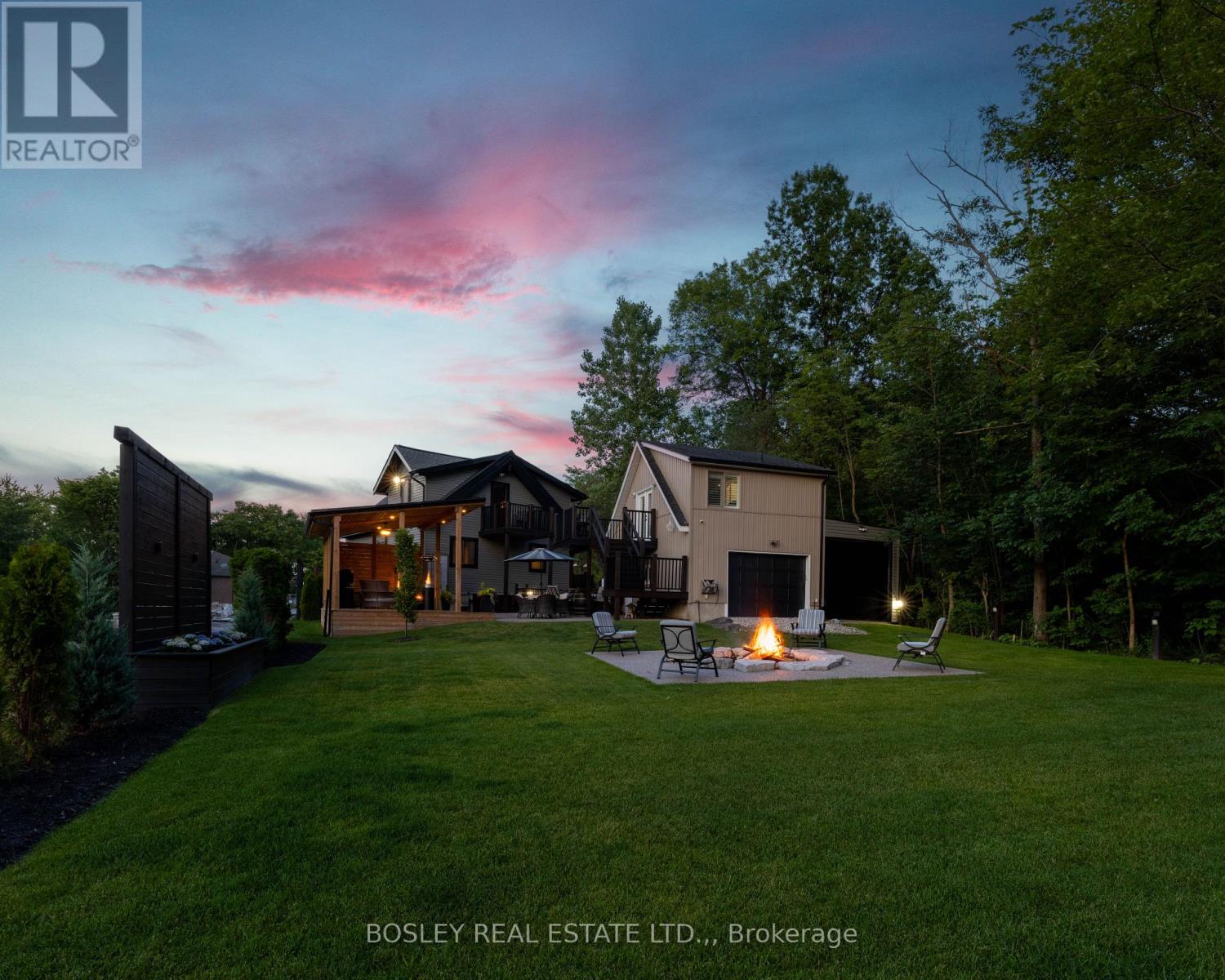 4949 LYON'S PARKWAY - 44