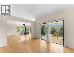 9871 Youbou Rd, Youbou, BC V0R3E1 Photo 12