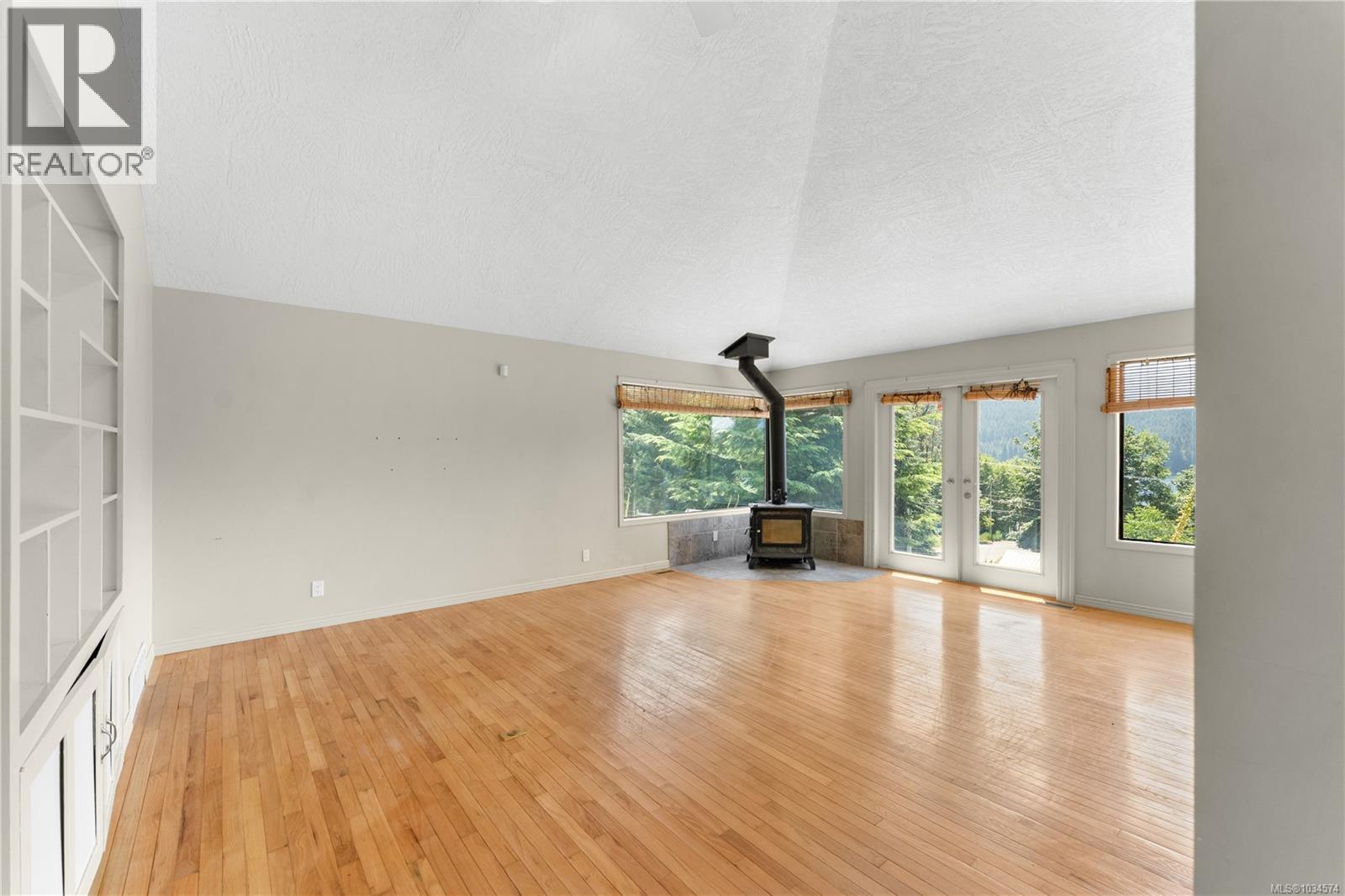 9871 Youbou Rd - 17