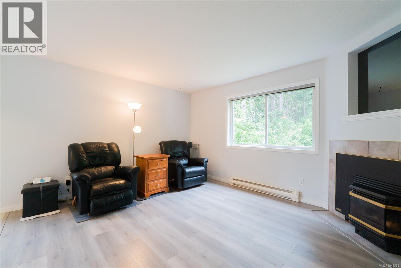 875 Brookfield Dr, Nanaimo