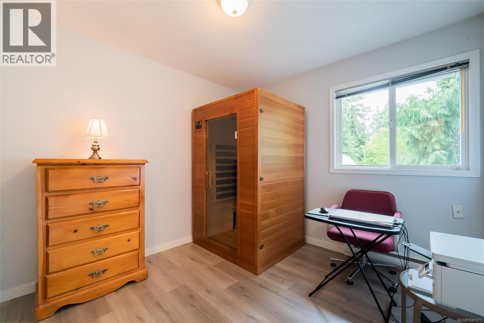 875 Brookfield Dr, Nanaimo