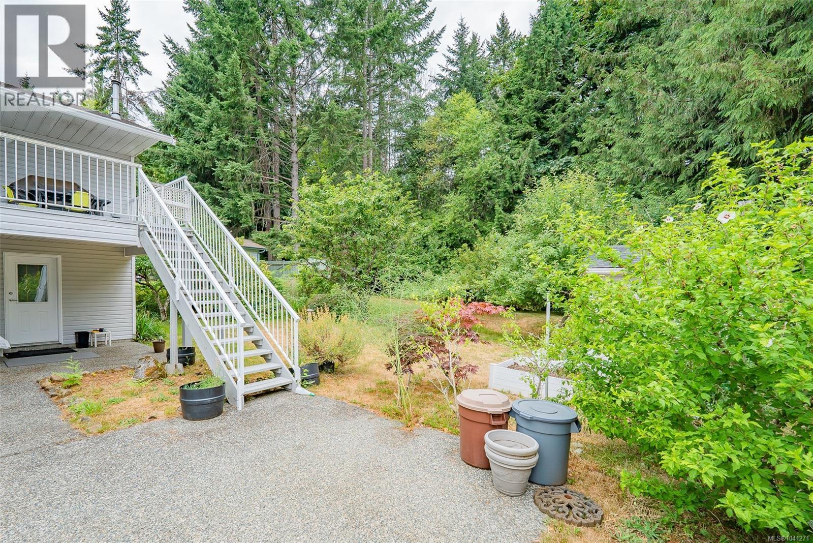 875 Brookfield Dr, Nanaimo