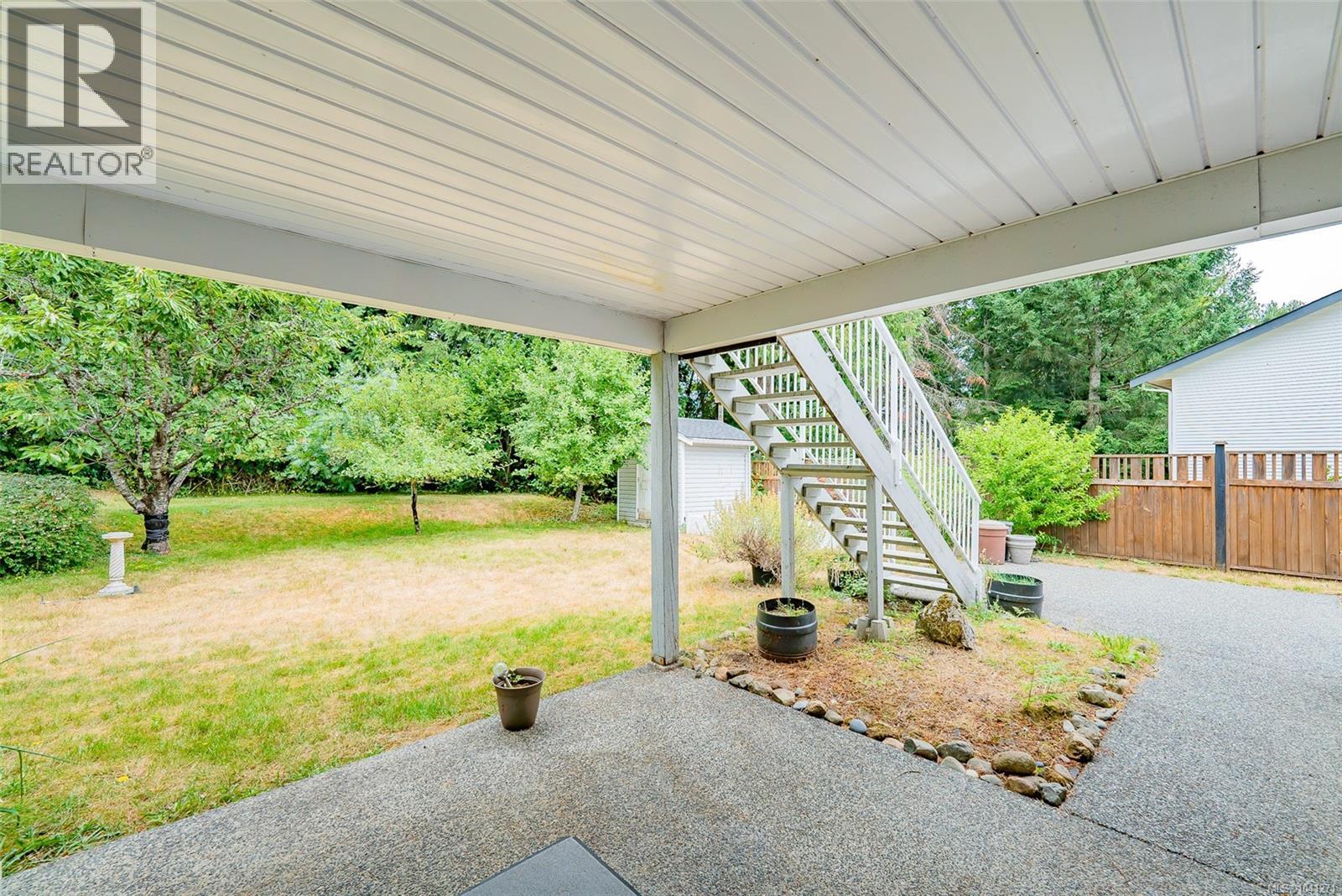 875 Brookfield Dr, Nanaimo