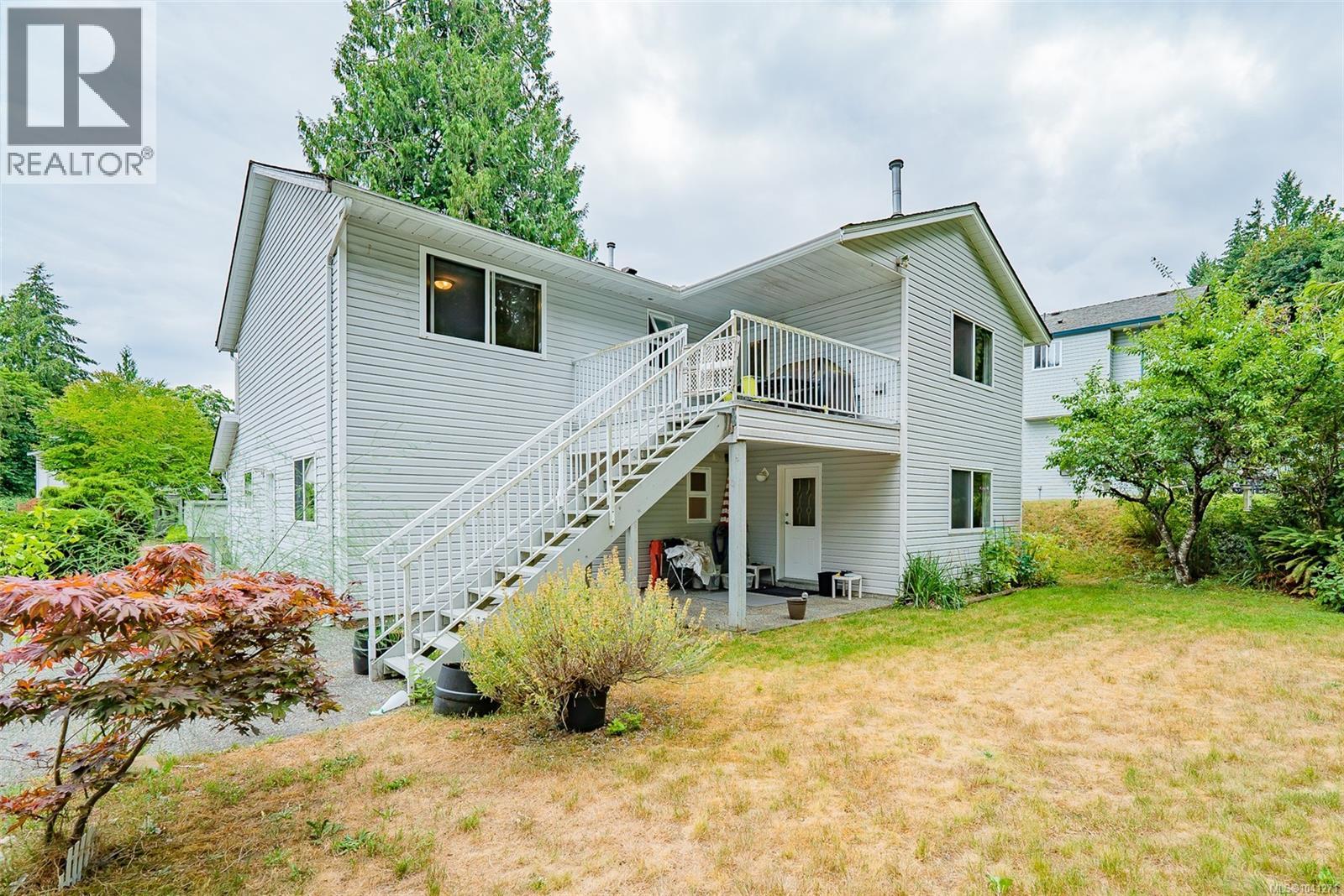 875 Brookfield Dr, Nanaimo