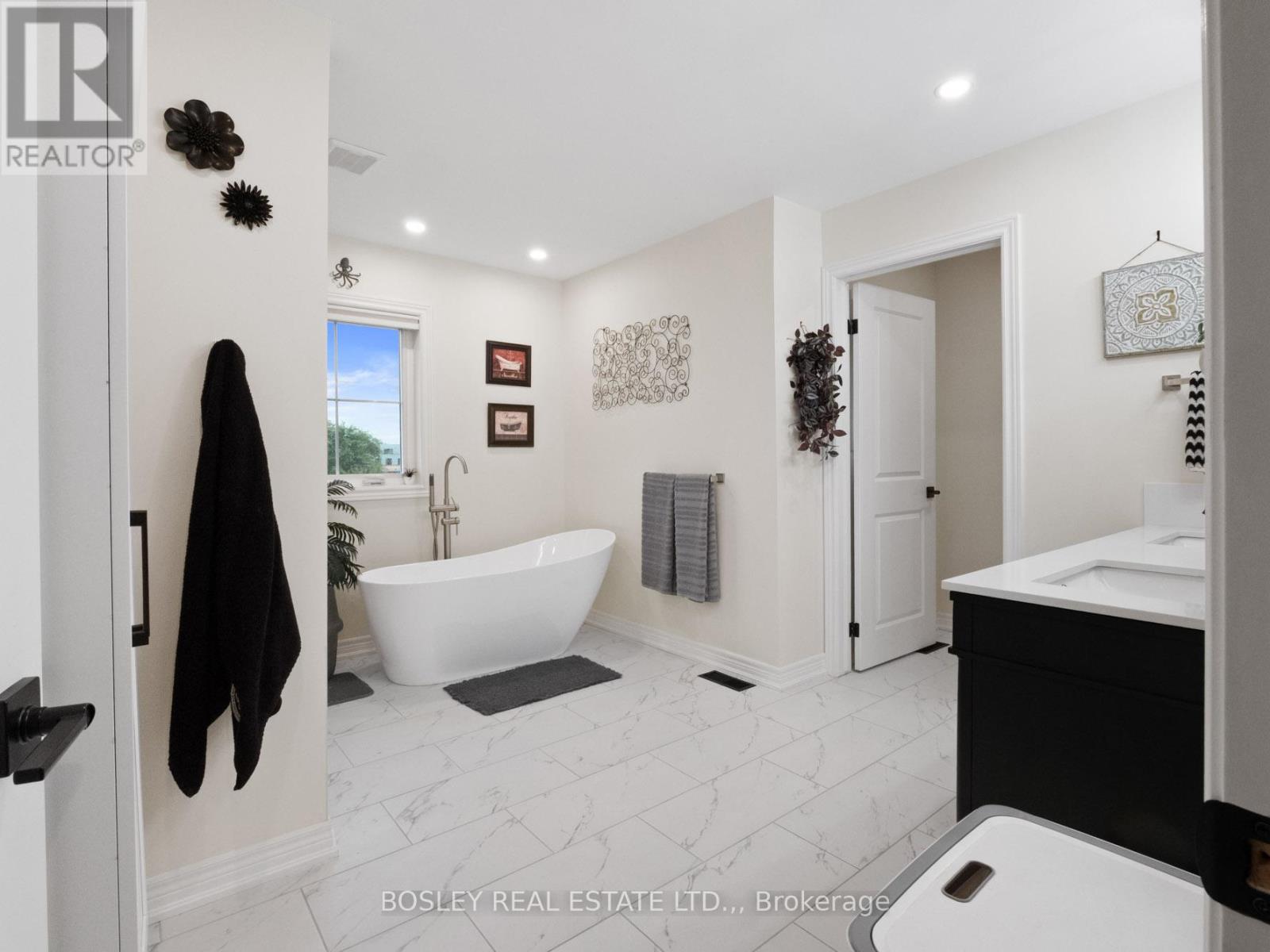 25 HAIGHT STREET - 23
