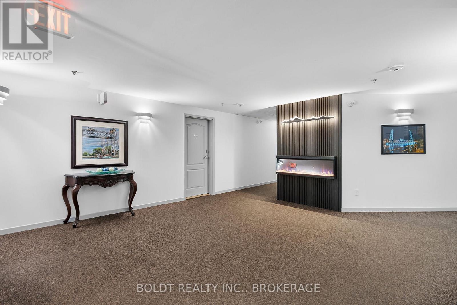 #1214 330 PRINCE CHARLES DRIVE S - 10