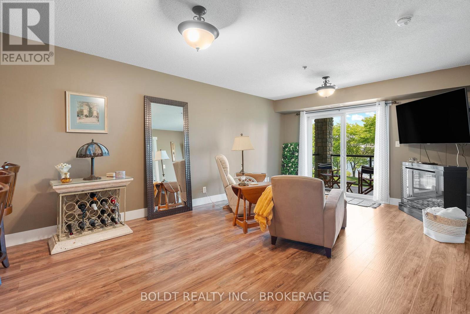 #1214 330 PRINCE CHARLES DRIVE S - 17