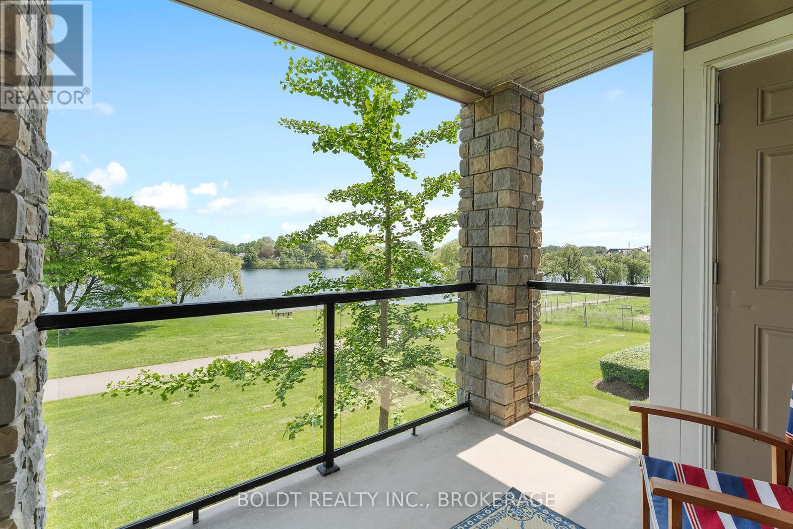 #1214 330 PRINCE CHARLES DRIVE S - 27