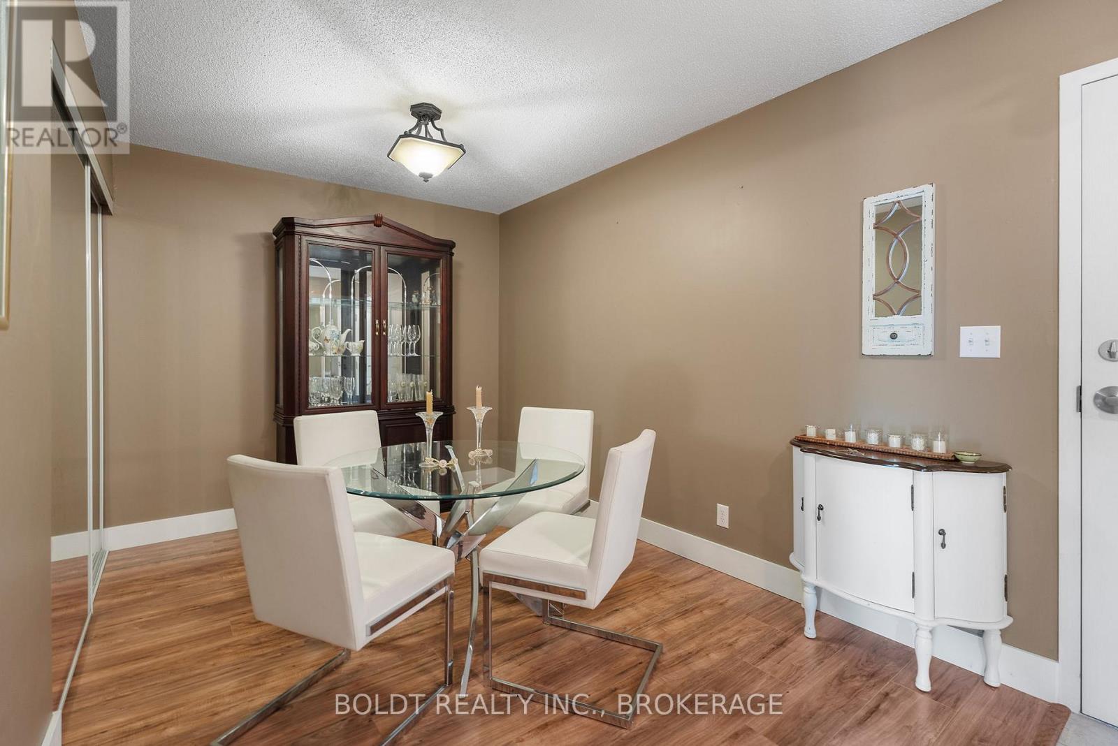 #1214 330 PRINCE CHARLES DRIVE S - 31