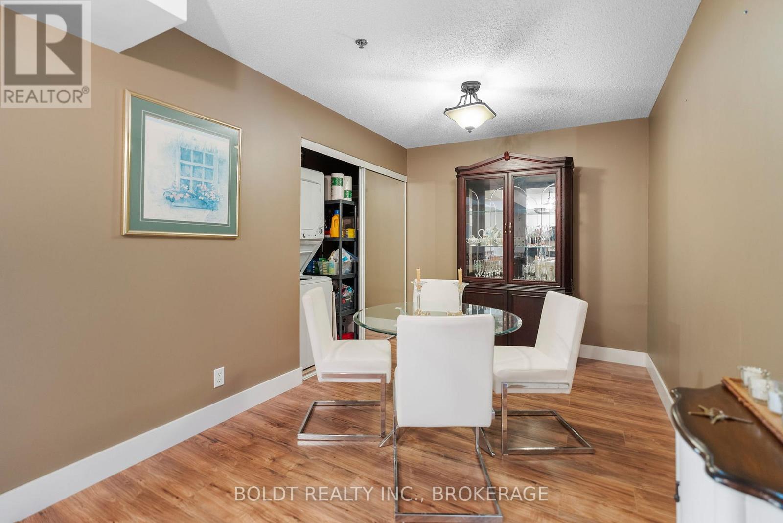 #1214 330 PRINCE CHARLES DRIVE S - 32