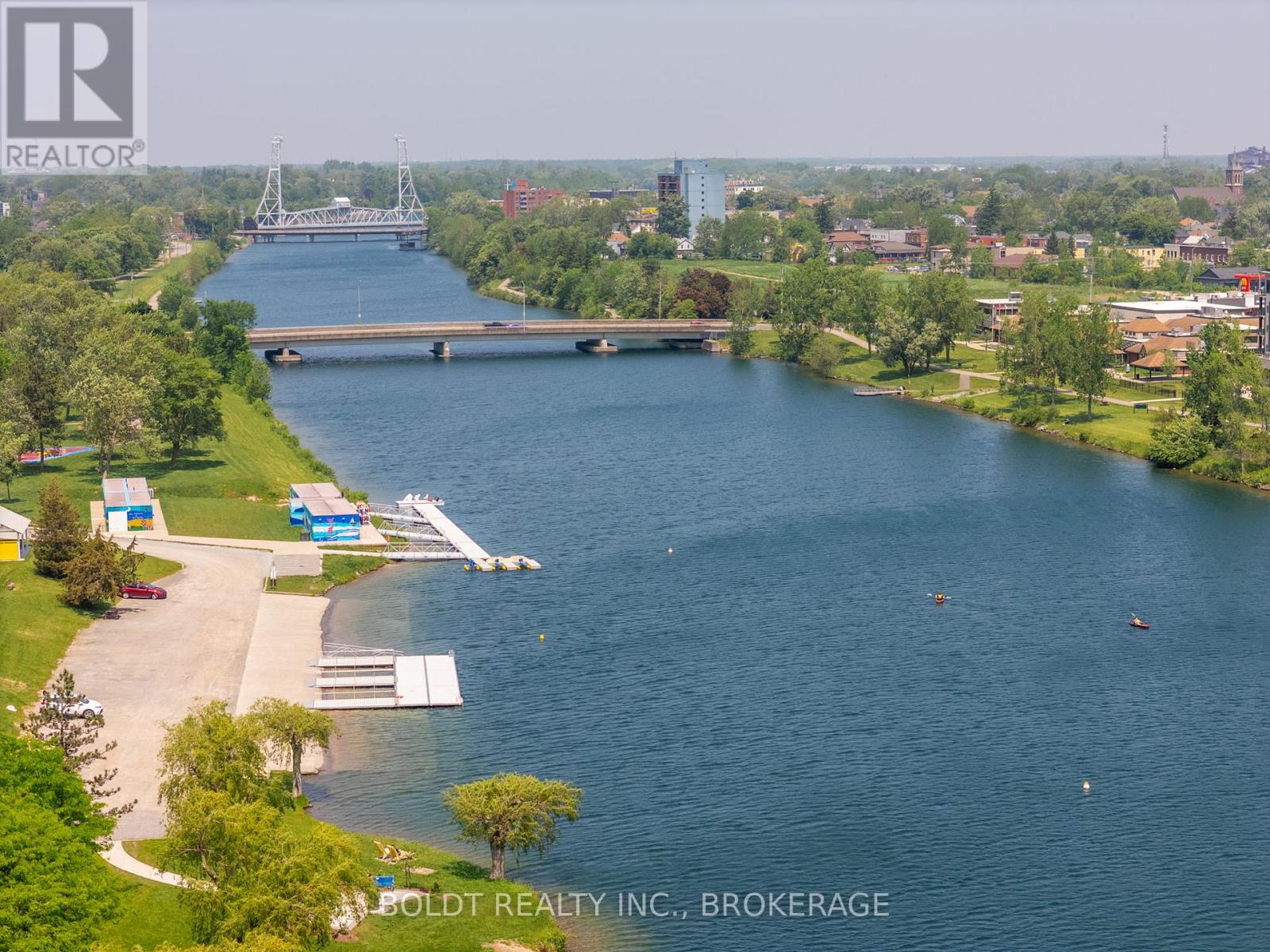 #1214 330 PRINCE CHARLES DRIVE S - 39