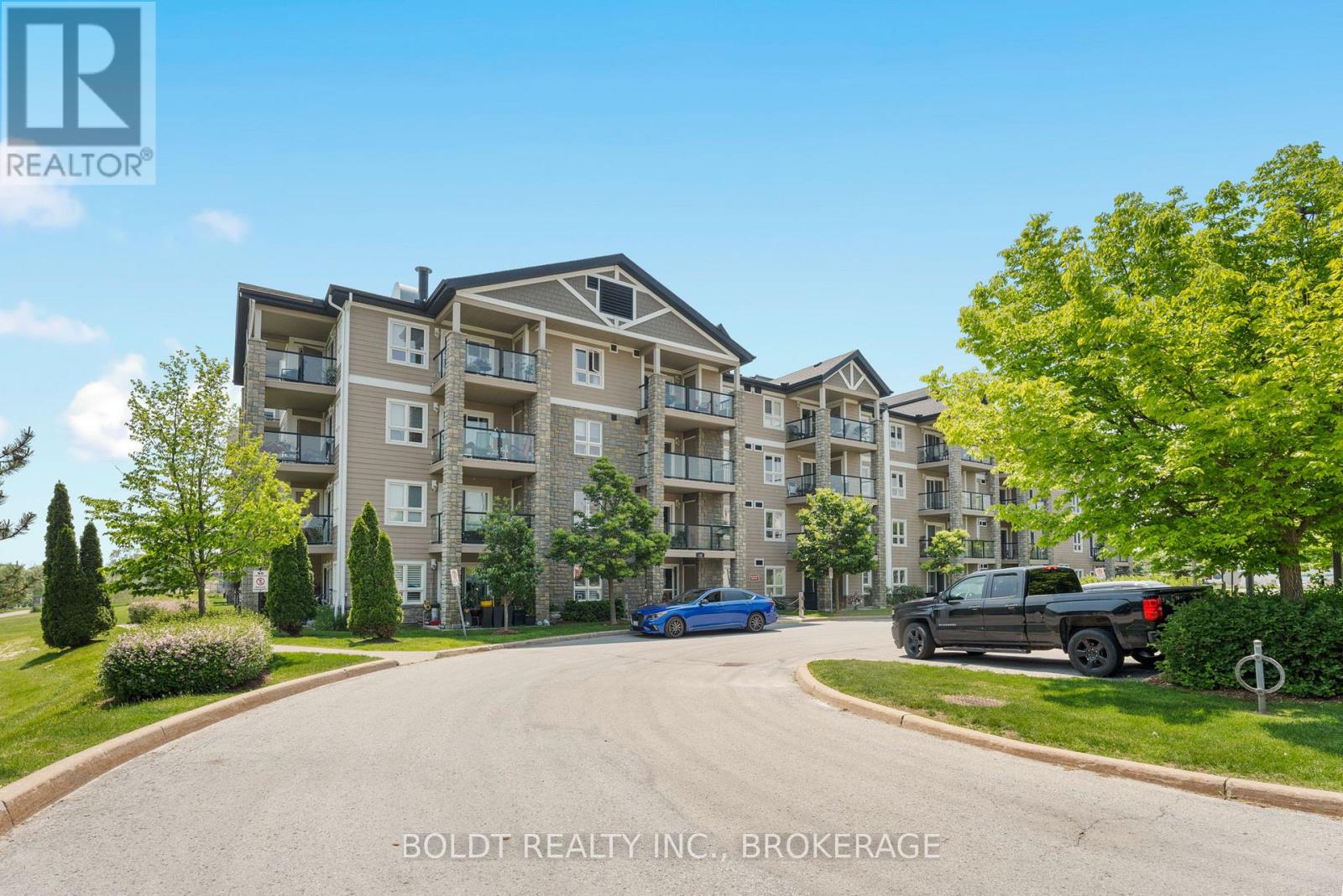 #1214 330 PRINCE CHARLES DRIVE S - 40