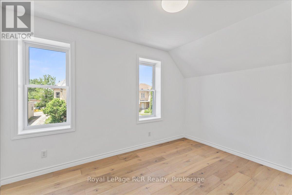 503 10TH AVENUE - 23