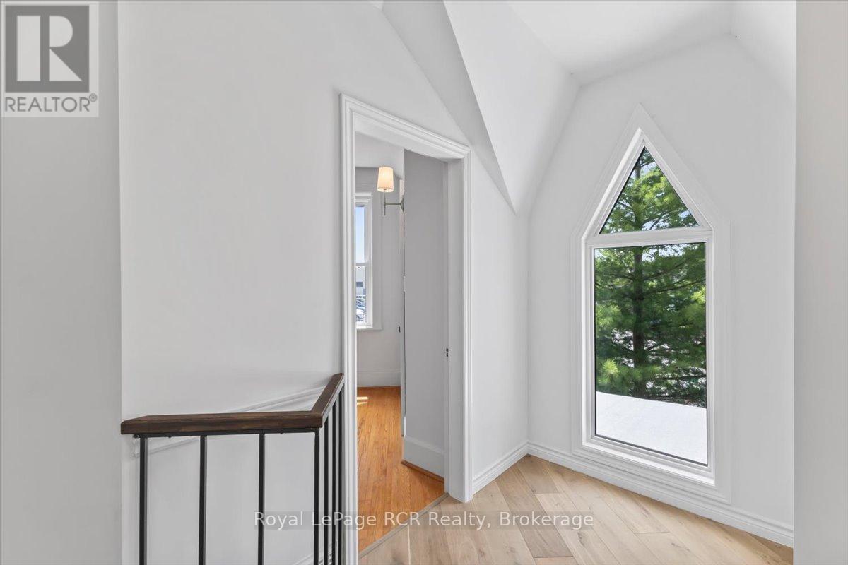 503 10TH AVENUE - 20