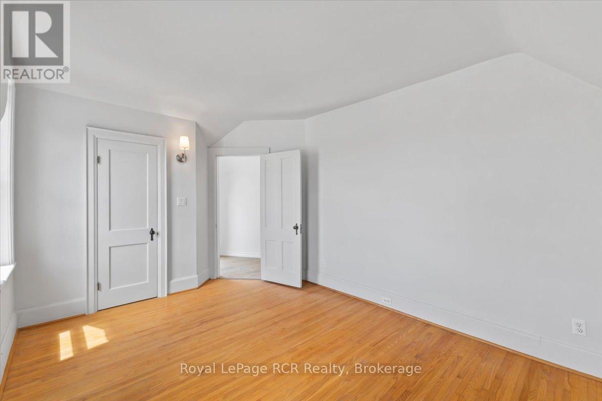 503 10TH AVENUE - 27