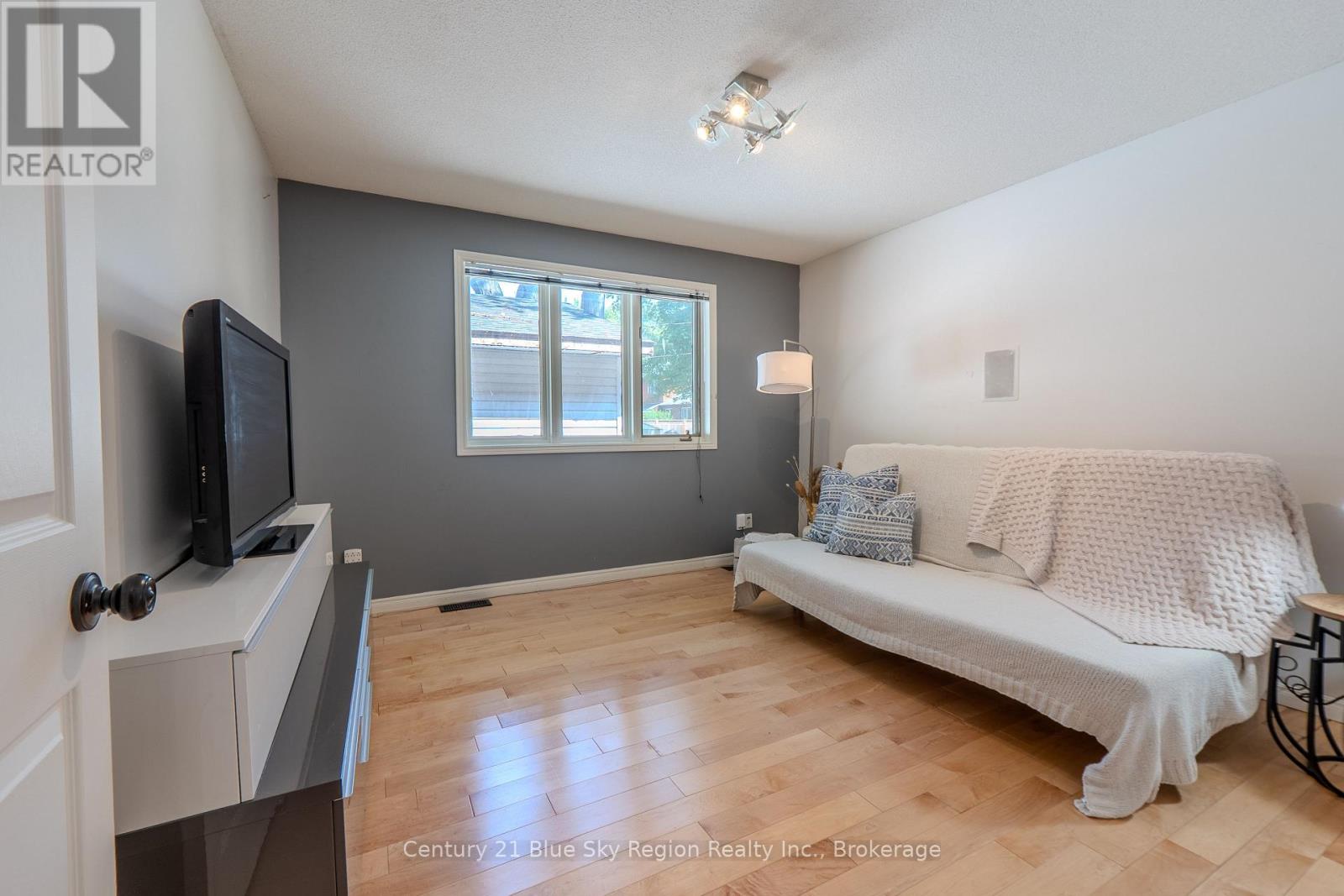 1151 PREMIER ROAD - 23