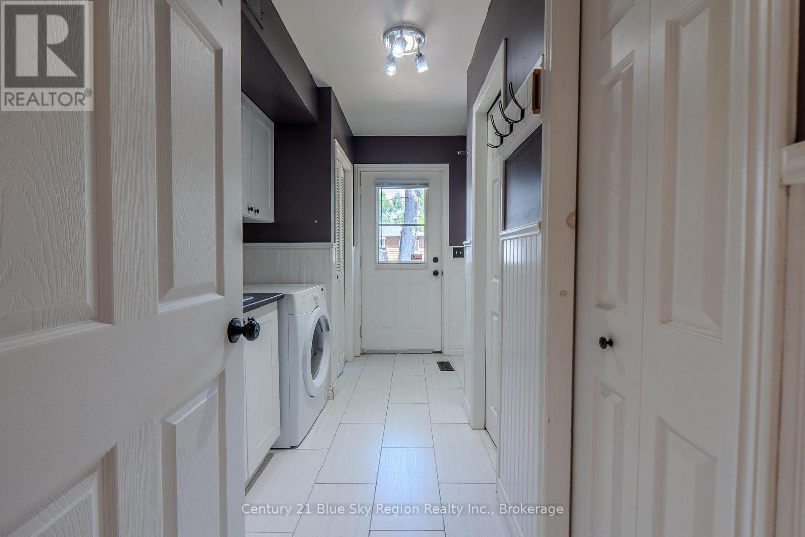1151 PREMIER ROAD - 25