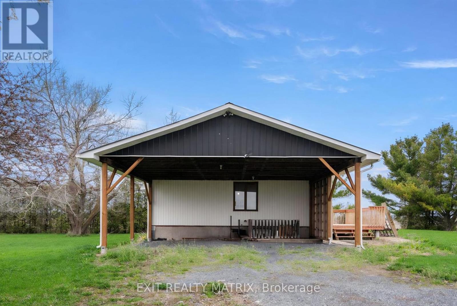 2811-2815 ROLLAND MASSIE ROAD - 2