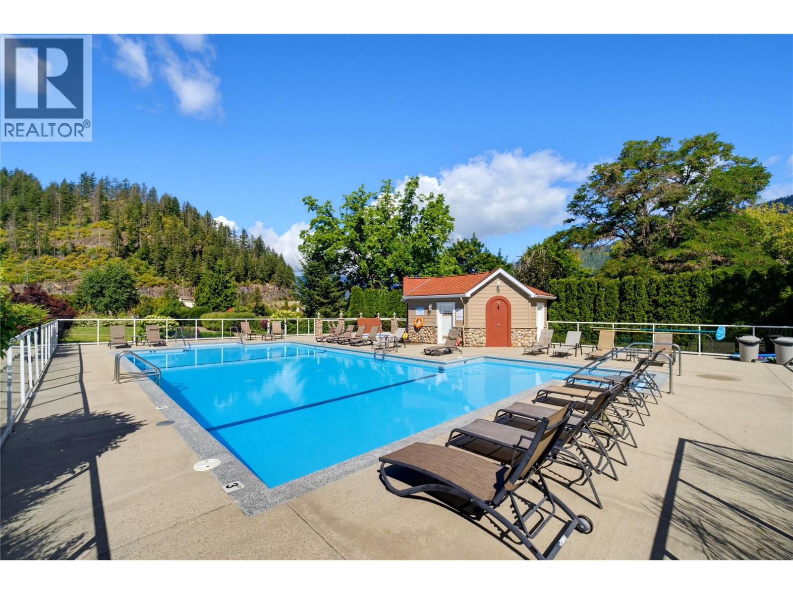 1130 Riverside Avenue Unit# 19, Sicamous