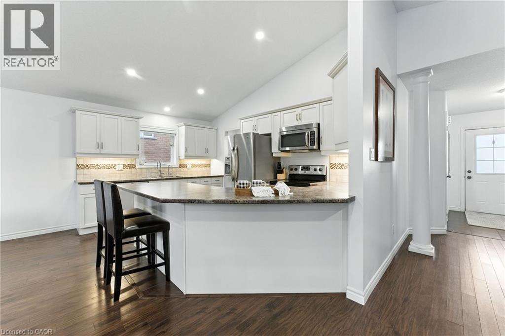 107 APPLEWOOD Street - Image 15