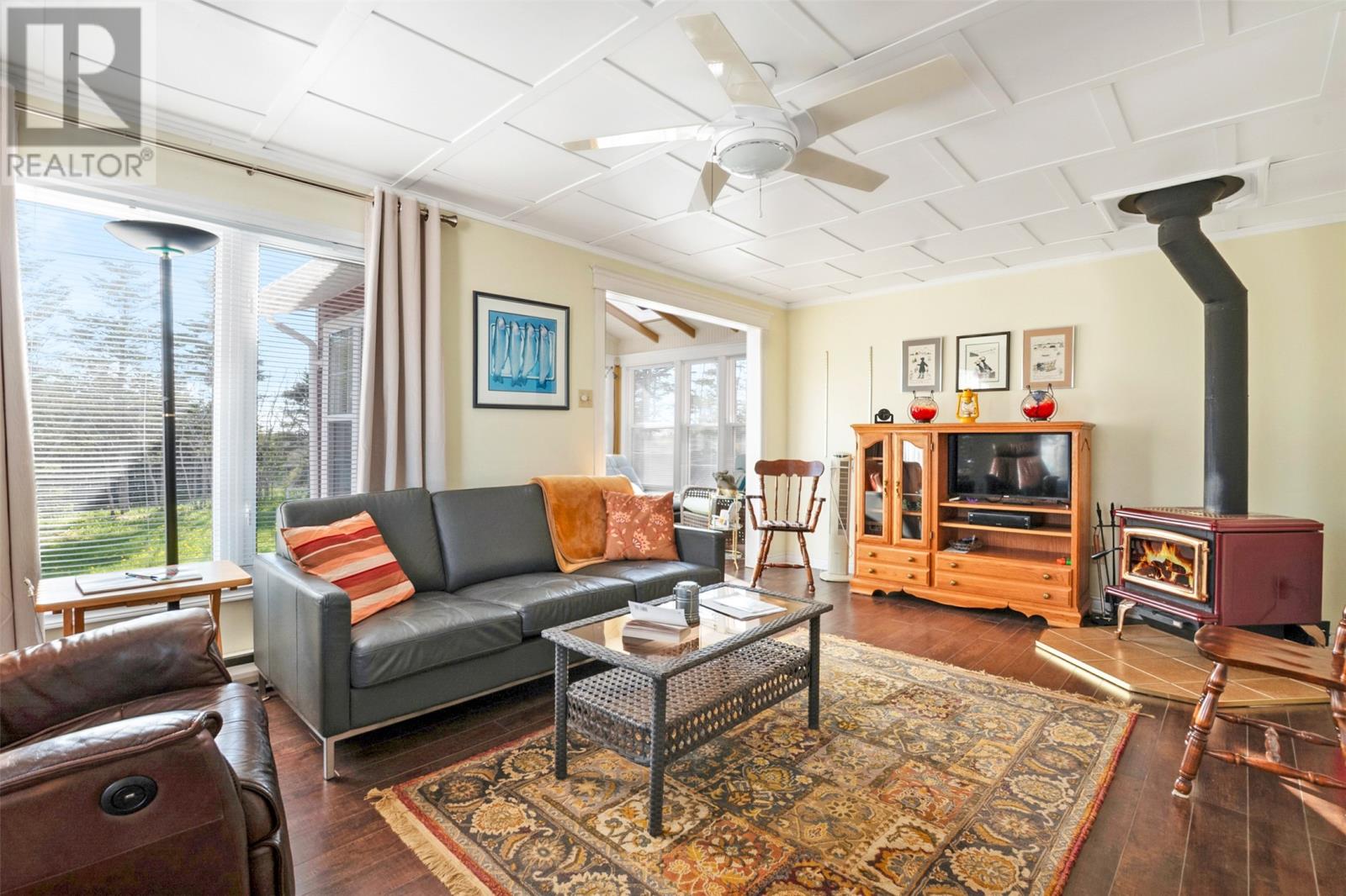 208 Vineland Road - 12